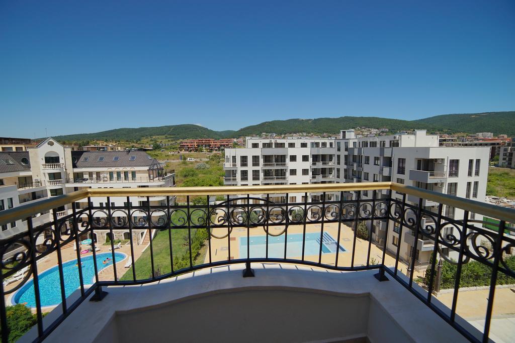 Harmony Suites Apartment Свети Влас Екстериор снимка
